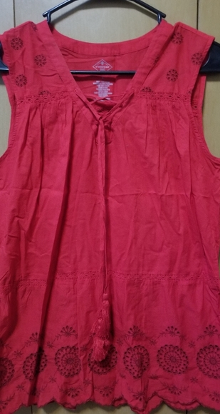 Top - Picture 2 of 5